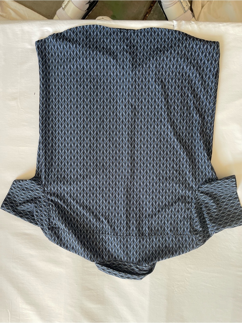 DKNY Navy and Light Blue Short-Sleeve Geometric Button-Down‎ Shirt - Picture 4 of 4